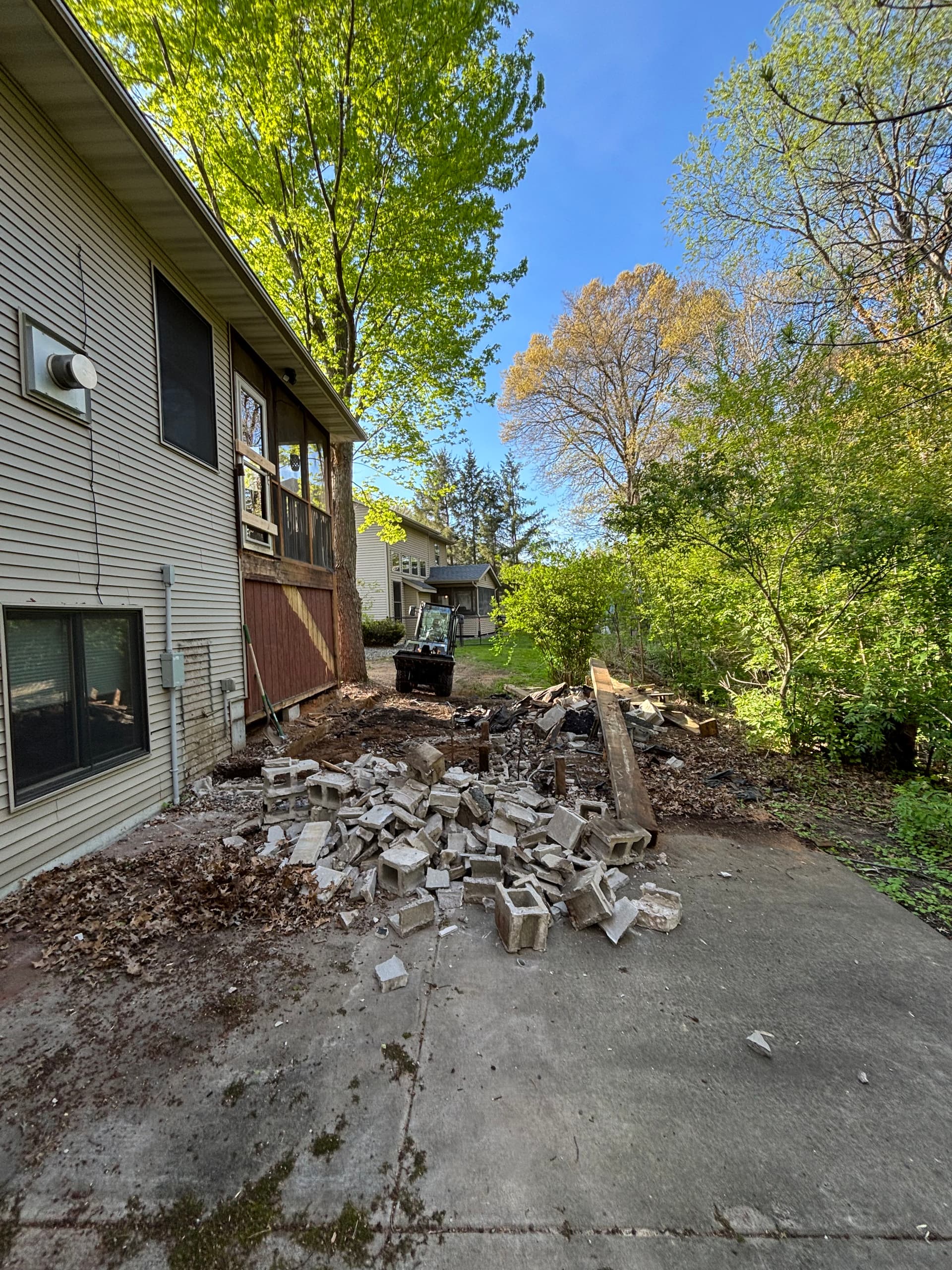 Gallery photos for Full Deck Demo and Custom Build Done Right: Image #1