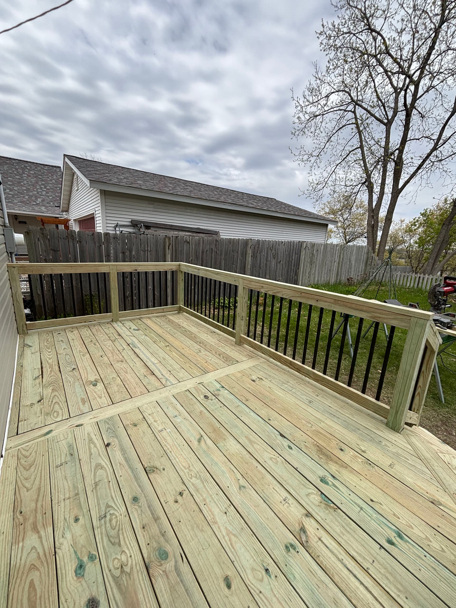 Gallery photos for Deck Rebuild with New Boards, Stairs, and Black Aluminum Railings: Image #8
