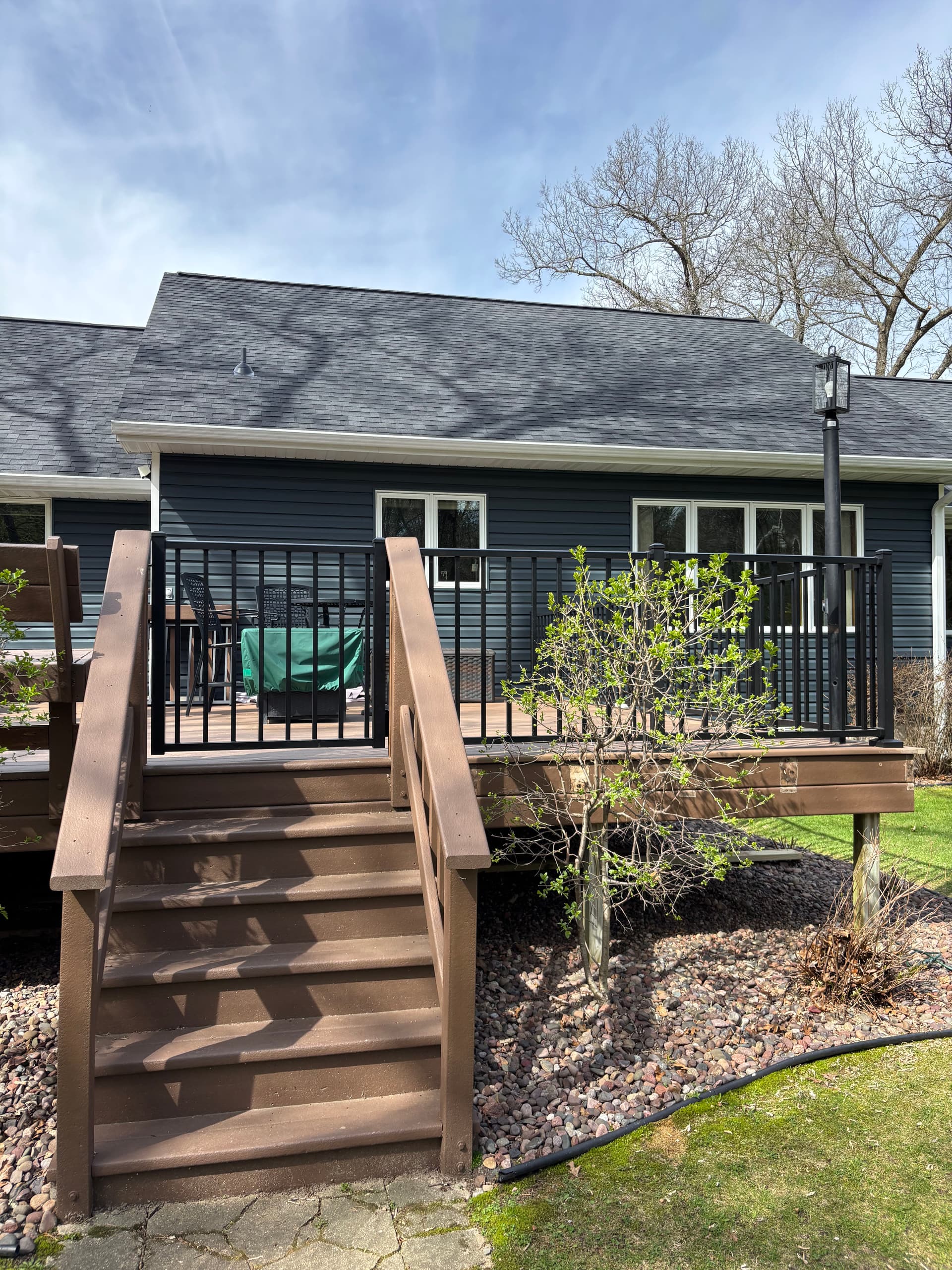 Gallery photos for Westbury Aluminum Railing and Custom Gate Upgrade on a Large Backyard Deck: Image #4