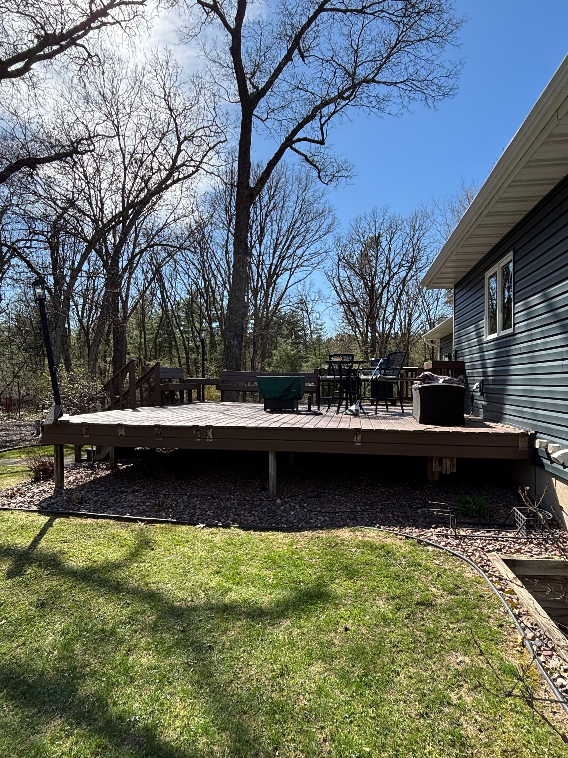 Gallery photos for Westbury Aluminum Railing and Custom Gate Upgrade on a Large Backyard Deck: Image #1