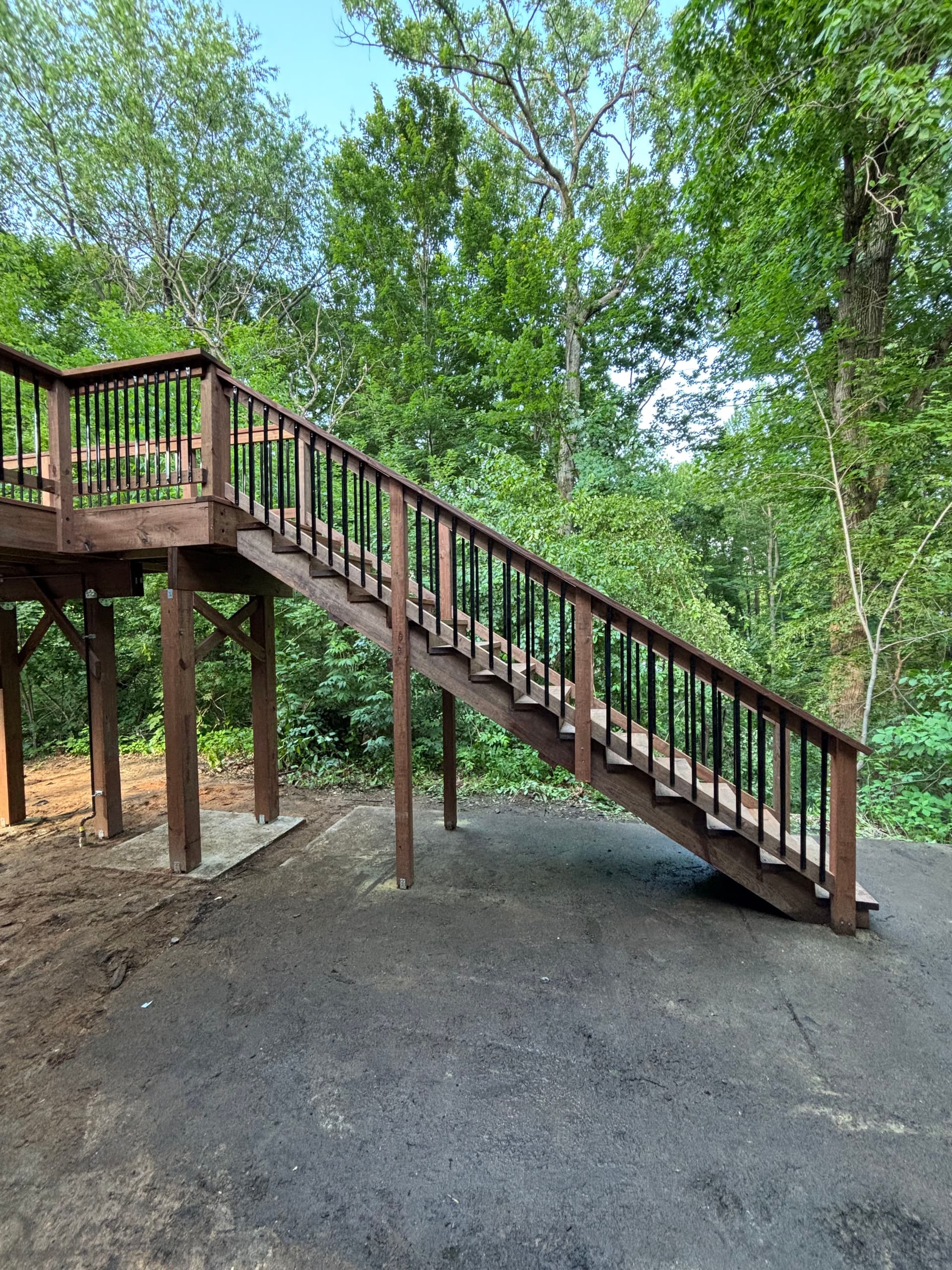 Gallery photos for Full Deck Demo and Custom Build Done Right: Image #5