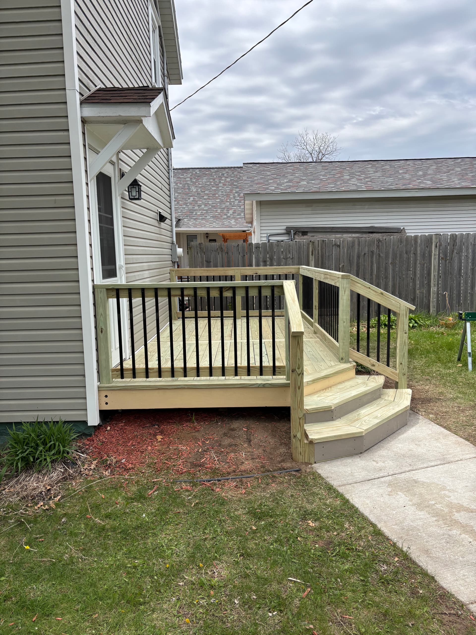 Gallery photos for Deck Rebuild with New Boards, Stairs, and Black Aluminum Railings: Image #6